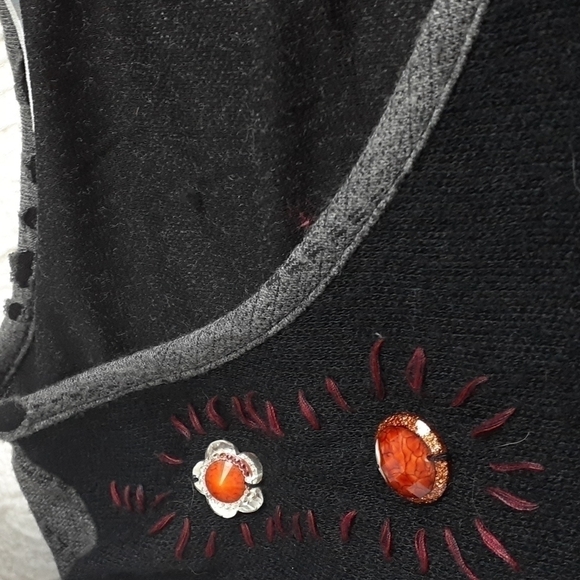 #165 LANVIE Distressed Dress - Picture 5 of 10